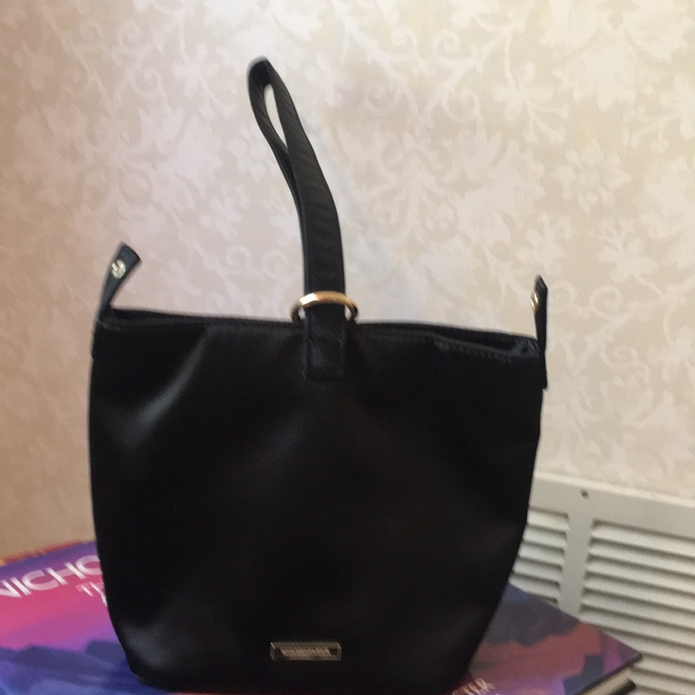 Bcbg max azaria evening bag looks new